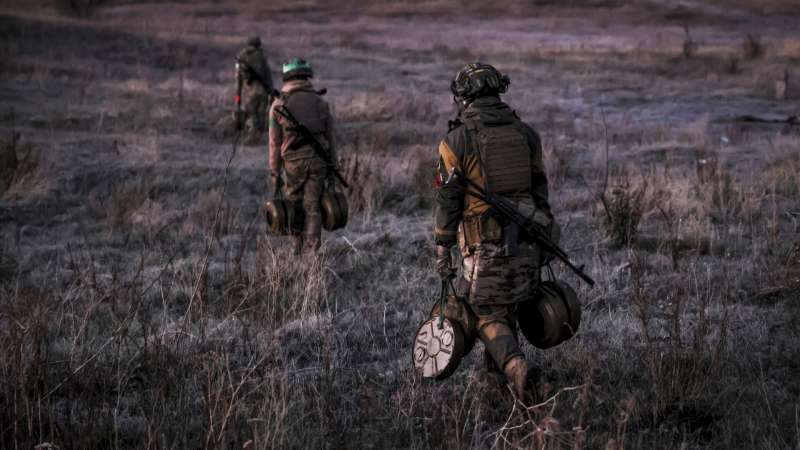 AP: на Западе опасаются, что ставкой на Курск Киев ослабил всю линию фронта