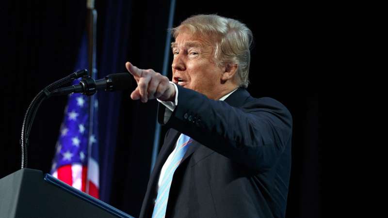 Трамп приостановил создание в США сети зарядных станций для электромобилей