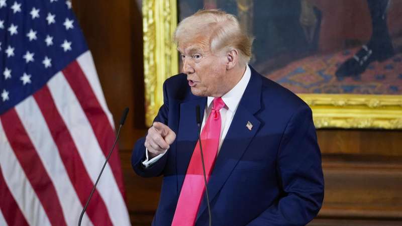 Трамп заявил, что конфликт на Украине не дал бы ему спать на пляже