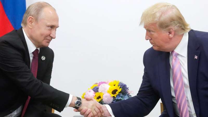 "На 180 градусов". В ФРГ впали в истерику после разговора Путина с Трампом