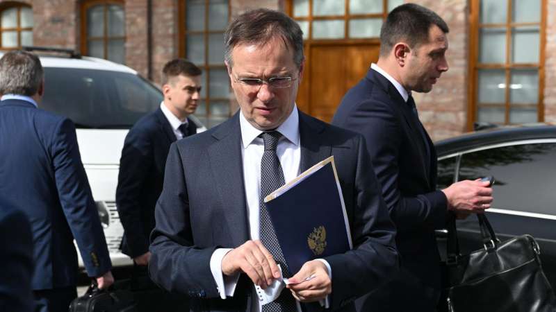 Российская делегация вылетела в Стамбул на переговоры, сообщил источник