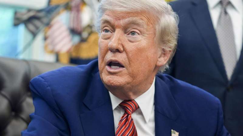 Трамп заявил, что без раздумий снова атакует Иран
