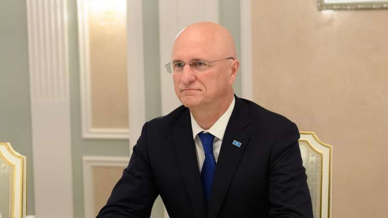 Вице-премьер Казахстана Скляр встретился с главой "Газпрома" Миллером на полях ПМЭФ-2025