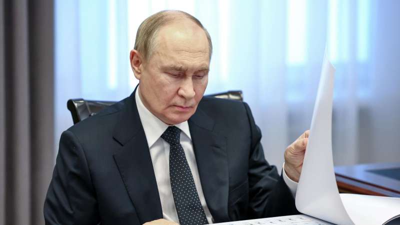 Путин проявляет политическую волю, заявил Мадуро