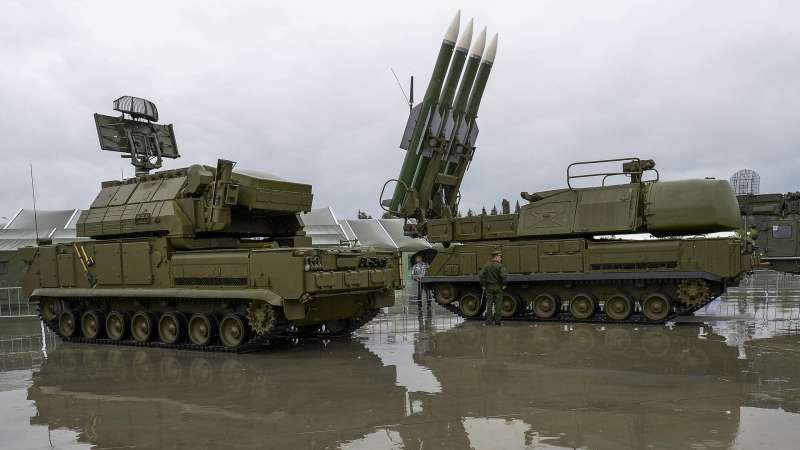 Российские ПВО за ночь перехватили и уничтожили 99 украинских беспилотников - МО РФ