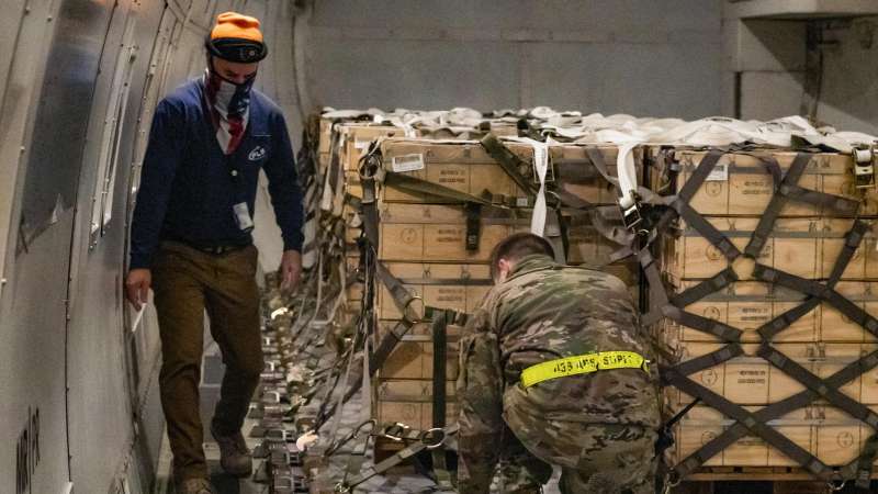 Участники молодежного форума в США выступили против поставок оружия Украине