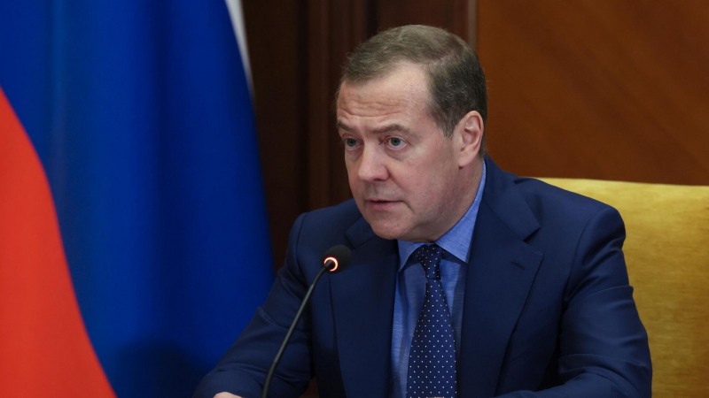 Медведев объяснил, почему ДСНВ-3 не привел к снижению риска ядерной войны