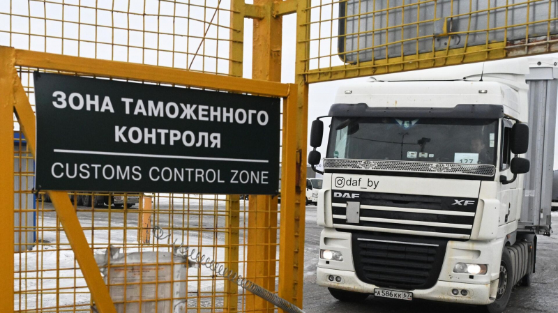 На таможне в Казахстане планируют ввести отдельную очередь для скоропортящихся грузов